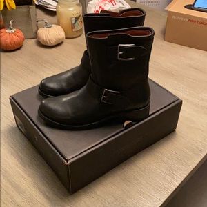 Frye Women’s Vicky Engineer Ankle Boot size 7